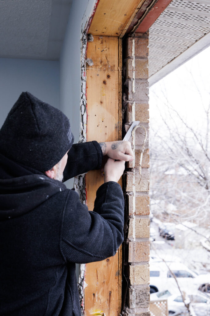 Brick-to-brick window replacement with full frame removal